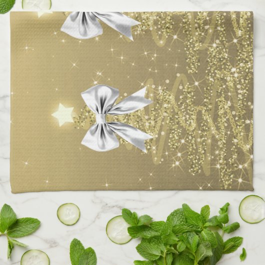 Christmas Sparkling Trees Gold Faux Silver Bow Geschirrtuch (Gefaltet)