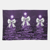 Christmas Sparkling Trees Purple Faux Silver Bow Geschirrtuch (Horizontal)