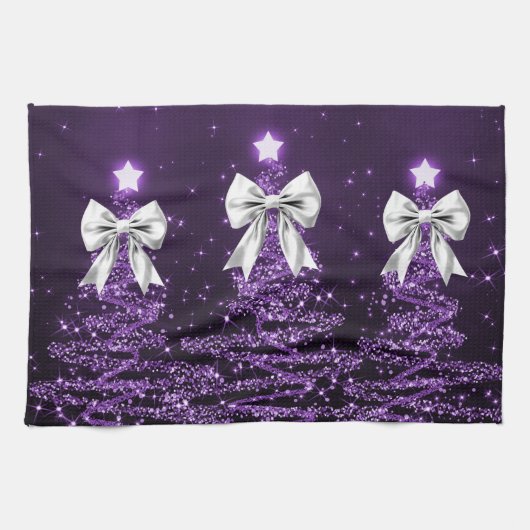Christmas Sparkling Trees Purple Faux Silver Bow Geschirrtuch (Horizontal)