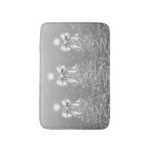 Christmas Sparkling Trees Silver Faux Bow Badematte (Vorderseite Vertikal)