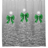 Christmas Sparkling Trees Silver Faux Green Bow Duschvorhang (Vorderseite)