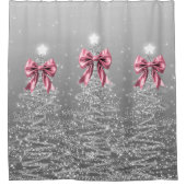 Christmas Sparkling Trees Silver Faux Pink Bow Duschvorhang (Vorderseite)