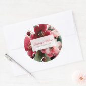  Christmas Themed Red Floral Wedding  Runder Aufkleber (Umschlag)