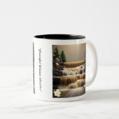 "Christmas Tree by Falls" Zweifarbige Tasse (VorderseiteRechts)