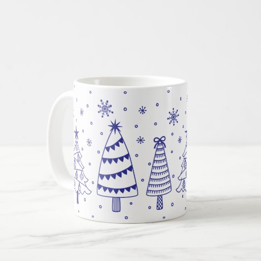 Christmas Tree in Snow Blue and White Inky Doodles Kaffeetasse (Vorderseite Links)