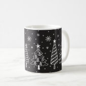 Christmas Tree in Snow Chalk Board Black and White Kaffeetasse (VorderseiteRechts)