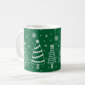 Christmas Tree in Snow Chalk Board Green and White Kaffeetasse (Vorderseite Links)