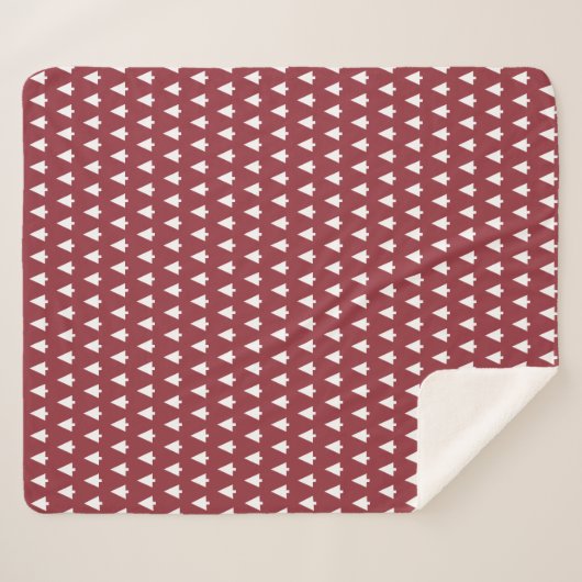 Christmas Tree Pattern Geometric | Scandi Dark Red Sherpadecke (Vorderseite (Horizontal))