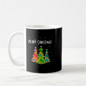 Christmas Trees Snowflakes Whimsical Fun Red T Shi Kaffeetasse (Links)