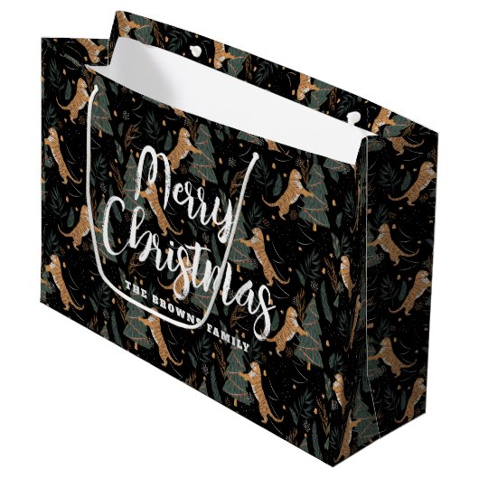 Christmas trees & tigers pattern custom background große geschenktüte (Vorderseite Schrägansicht)
