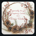Christmas Twig Wreath Red Berries Pinecones Quadratischer Aufkleber<br><div class="desc">Schöne, rote Beeren mit Aquarellfarben schmücken einen hübschen Rahmen aus Zweigen, Weinreben und Kiefernästen. Lieblicher Weihnachtsaufkleber für all Ihre Urlaubsgeschenke. Text kann in ein To: From: Aufkleber geändert werden. Ideal für Weihnachtskekse, Süßigkeiten, Fudge oder Kuchen. Yummy Leckereien für jeden in diesem Urlaub machen? Passen Sie den Text an, um ihn...</div>