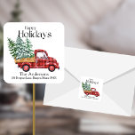 Christmas Vintage Red Truck Quadratischer Aufkleber<br><div class="desc">Schöner Vintager Red Truck mit Weihnachtsbaumen Holiday Square Rücksendeadresse Stickers! Perfekte Umschlag Aufkleber für einen Urlaub ...  Einfache Online-Personalisierung! Abmessungen: 1, 5"/20 pro Blatt Auch erhältlich in 3"/6 pro Blatt Bedruckt auf weißem,  säurefreiem Papier Vibrant Vollfarbdruck Vollblutdruck Scratch-resistente Vorderseite,  einfaches Abziehen und Zurückstecken in matt oder glänzend</div>