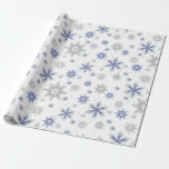 Christmas Winter Blue Silver Snowflakes Glitzer Geschenkpapier<br><div class="desc">Elegant bemalt in Aquarellschneeflocken,  die in einen silberfarbenen und saphirblauen Glitzer-Effekt umgewandelt wurden,  der durch den Himmel schimmert und funkelt. Malerei und grafische Gestaltung von international lizenzierten Künstler und Designer,  Audrey Jeanne Roberts,  Copyright.</div>