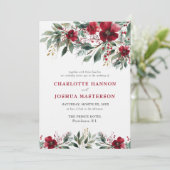 Christmas Winter Wedding Red Holly and Greenery Einladung (Stehend Vorderseite)