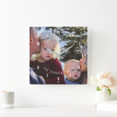 Christmas With Any Name Photo Family Festive Quadratische Wanduhr (Zuhause)