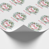 Christmas Wreath Holly Berry Joy Holidays Monogram Geschenkpapier (Ecke)
