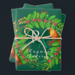 Christmas Wreath Monogram Hunter Green Geschenkpapier Set<br><div class="desc">Attraktive Weihnachtskranzmonogramm mit Rotkehlvögeln.</div>