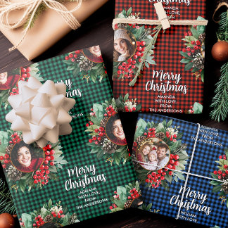 Christmas Wreath Plaids Family Photos Personalized Geschenkpapier Set