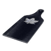 Chrom mag Ahornblatt auf Kohlenstoff-Faserart Schneidebrett (Ecke)