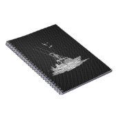 Chrom mag Fischerboot auf Kohlenstoff-Faser Notizblock (Rechte Seite)