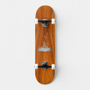 Chrom mag Fischerboot auf Teakholz-Holz-Dekor Skateboard