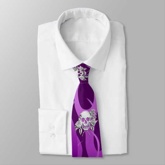 Chrom mag Schädel-und Rosen-lila laufende Flammen Krawatte (Gebunden)