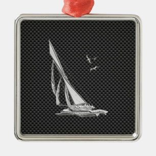 Chrom mag Segelboot auf Kohlenstoff-Faser Silbernes Ornament