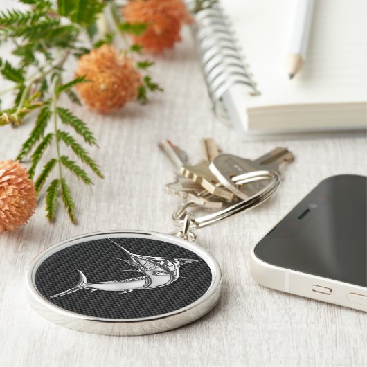 Chrom mag Speerfisch auf Kohlenstoff-Faser Schlüsselanhänger (Seite)