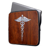 Chrom wie Caduceus Medical Symbol Mahogany Print Laptopschutzhülle (Vorderseite Links)