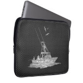 Chrome-Fischerboot auf Kohlenstofffaser-Dekoration Laptopschutzhülle (Vorne Rechts)
