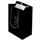 Chrome like Black Ribbon Awareness Mittlere Geschenktüte (Vorderseite Schrägansicht)