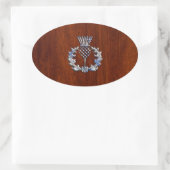 Chrome Like Thistle auf Mahogany Wood Style Ovaler Aufkleber (Tasche)