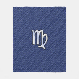 Chrome Like Virgo Zodiac Sign auf Blue Digital Cam Fleecedecke