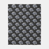 Chrome Like Virgo Zodiac Sign auf Schlangenhaut Fleecedecke (Vorderseite)