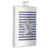 Chrome Nautical Star auf Navy Stripes Print Flachmann (Rechts)