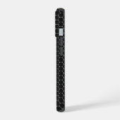 Chrome Racing Flags auf Honeycombs iPhone 15 Hülle (Linke Seite)