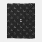 Chrome Sagittarius Zodiac Sign auf Hevelius Decor Fleecedecke (Vorderseite)