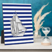 Chrome Sailboat auf nautischen Streifen Fotoplatte (Seite)