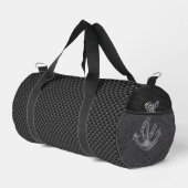 Chrome Silver Style Rope Anker auf Carbon Fibre Duffle Bag (Rechte Ecke)