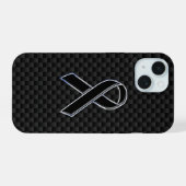 Chrome Style Black Ribbon Awareness Carbon Fibre iPhone 15 Hülle (Rückseite (Horizontal))