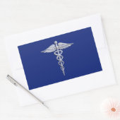 Chrome Style Caduceus Medical Symbol auf Navy Blue Rechteckiger Aufkleber (Umschlag)