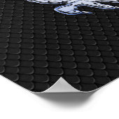 Chrome Style Dragon auf Black Snake Skin Print Poster (Ecke)