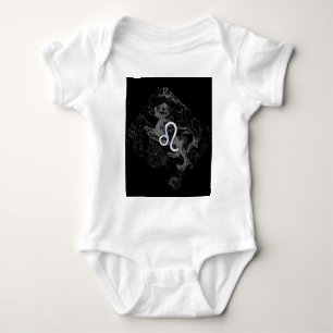 Chrome Style Leo Zodiac Sign auf Hevelius Baby Strampler