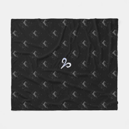 Chrome wie Aries Zodiac Sign auf Hevelius Fleecedecke (Vorderseite (Horizontal))