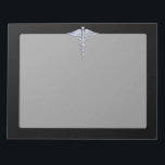 Chrome wie Caduceus Medical Symbol Notizblock<br><div class="desc">Das Symbolische Chrome Like Caduceus Medical Symbol Design präsentiert sich hier auf einem schwarzen Hintergrund. Die Schlangen von Caduceus sind so konzipiert,  als ob sie aus Chrom bestehen. Gut für einen Abschluss-Anlass,  für eine Berufserfahrung oder für ein Geschenk mit dem medizinischen Look,  den Sie suchen.</div>