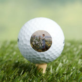 Chrysanthemum Blume (Mädchen im Garten) Golfball (Insitu T-Shirt)