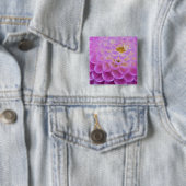 Chrysanthemum-Blume mit Grabstätte in Button (Beispiel)