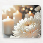 Chrysanthemum Blume und Kerzen Mousepad (Vorne)