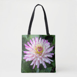 Chrysanthemum, Bute Park, Cardiff, Wales Throw Pil Tasche