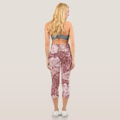 Chrysanthemum Maroon, William Morris Capri Leggings (Rückseite)